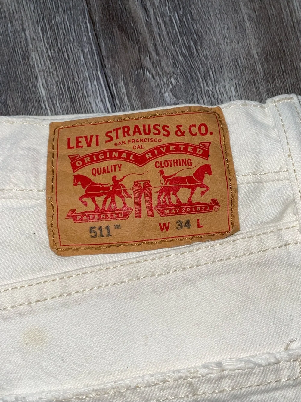 Levi's White Men's Relaxed Denim Shorts with Raw Hem